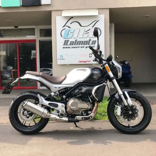 QJ Benelli SRV550CR