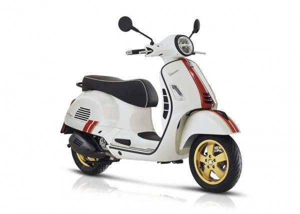 VESPA GTS RACING SIXTIES 300HPE ABS/ASR WHITE/RED/BLACK