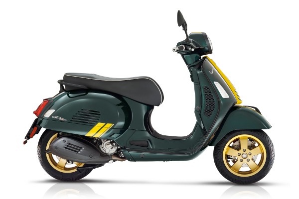 VESPA GTS RACING SIXTIES 300HPE ABS/ASR GREEN/WHITE
